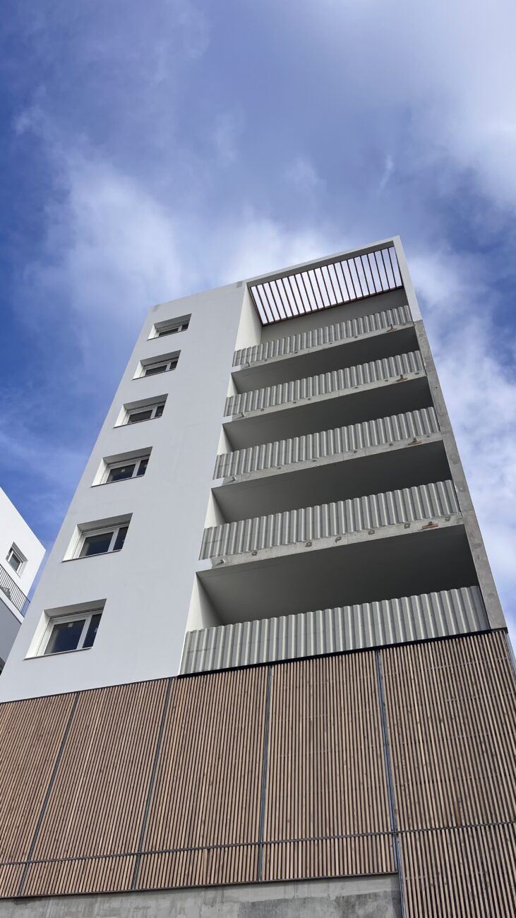 ARCOM - Ref Yci et Là - Portes, cadres, grilles, GC, mains courantes